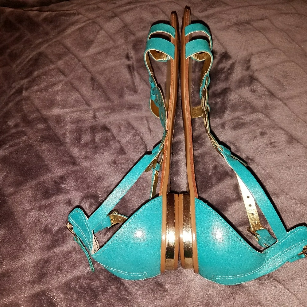 Sandals - Picture 5 of 5